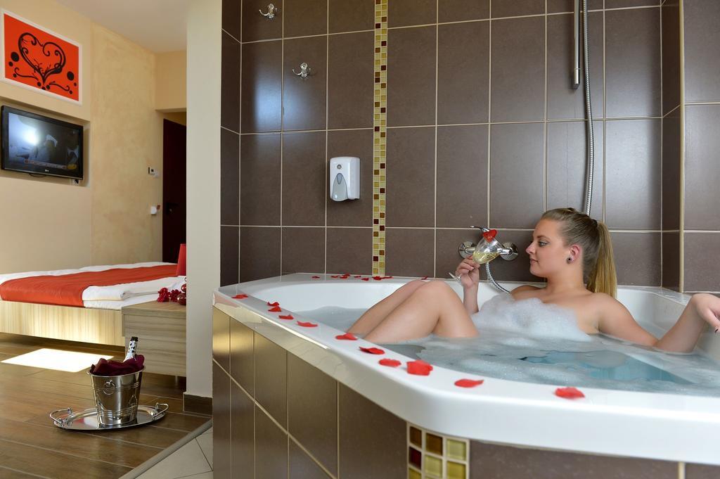Hotel Sunshine بودابست المظهر الخارجي الصورة