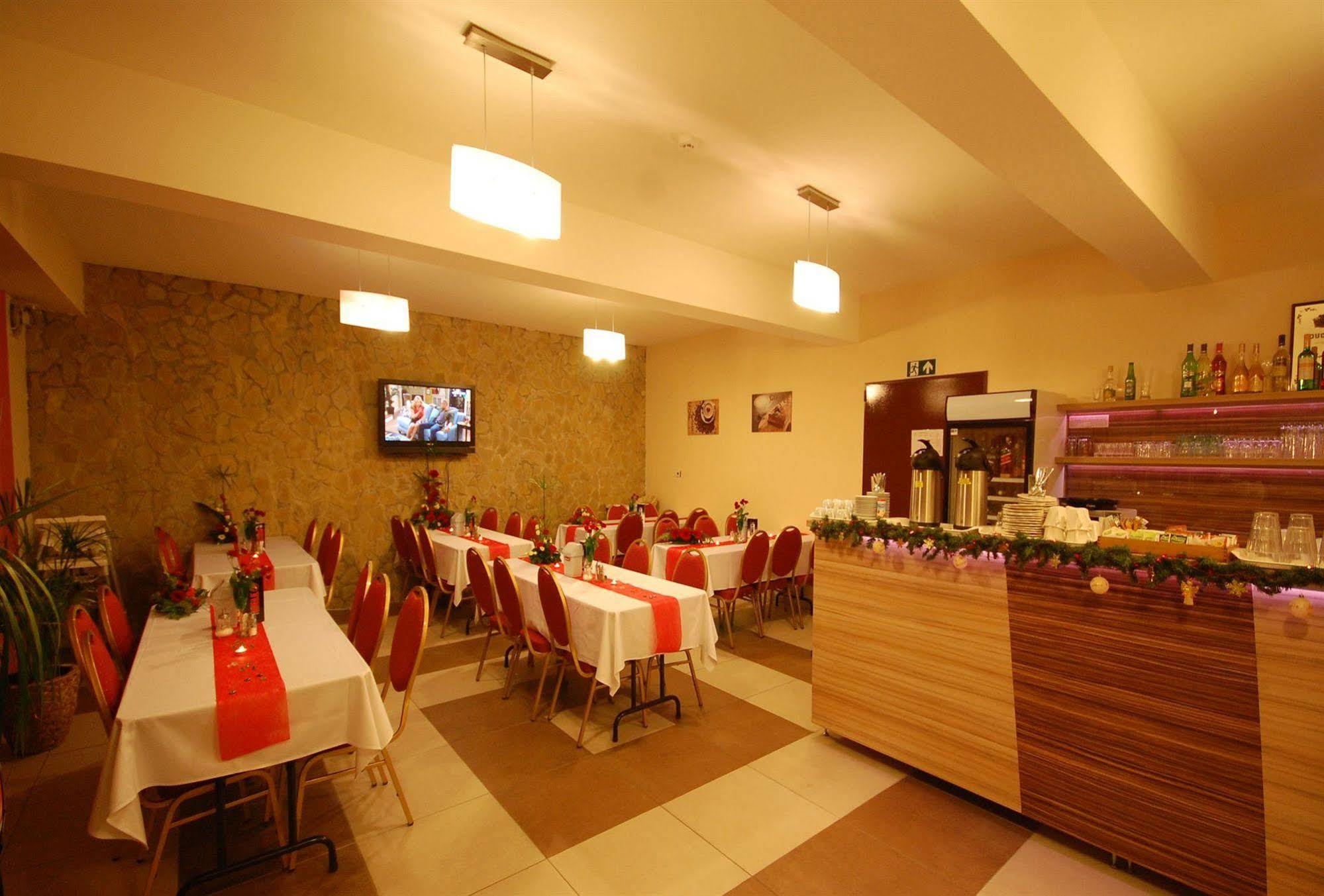 Hotel Sunshine بودابست المظهر الخارجي الصورة