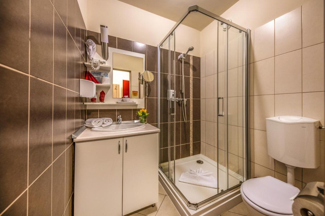 Hotel Sunshine بودابست المظهر الخارجي الصورة